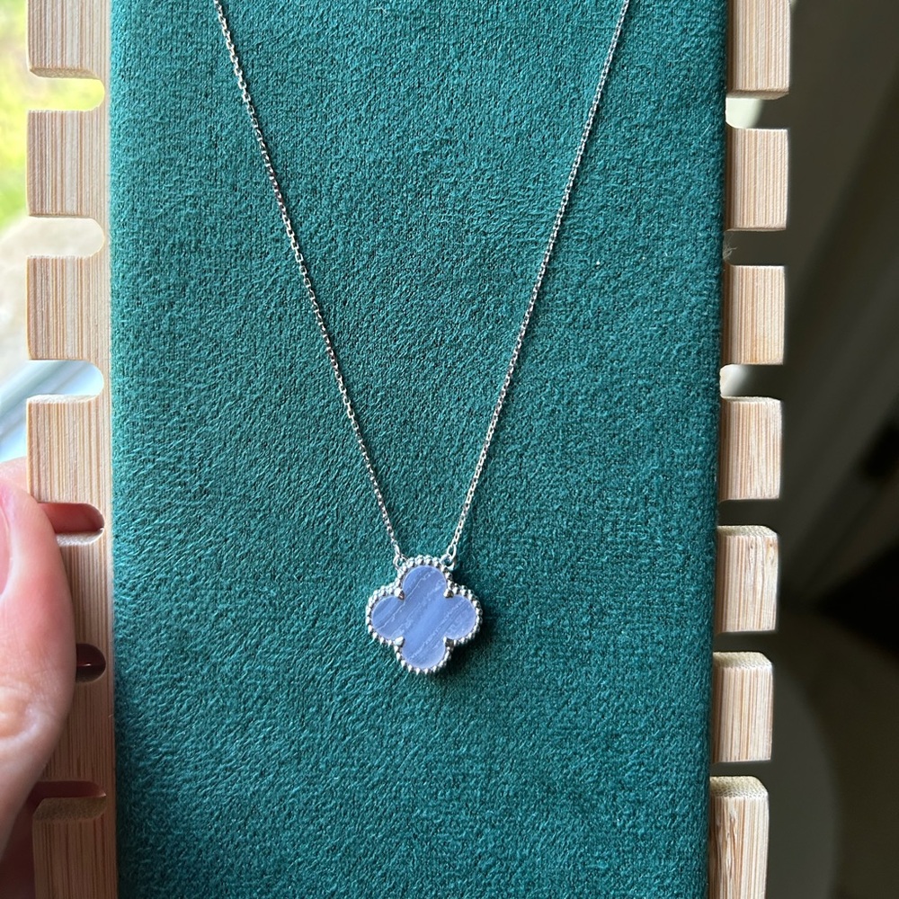 BRANDNEW 18K WHITE GOLD 15mm CHALCEDONY NECKLACE 16-18 INCHES